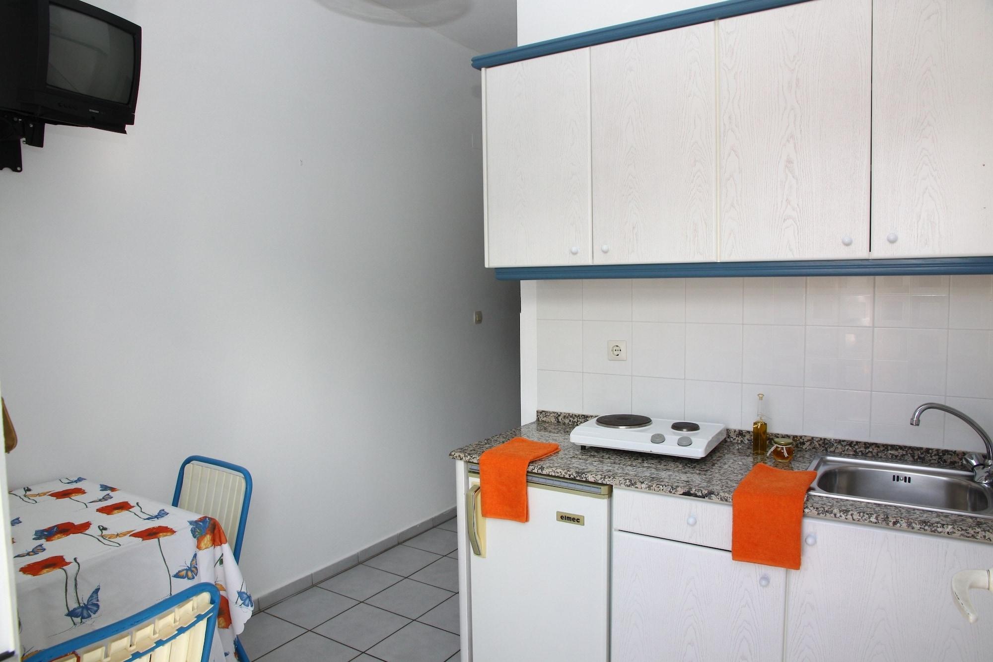 Aparthotel Happy Days Malia Exterior foto