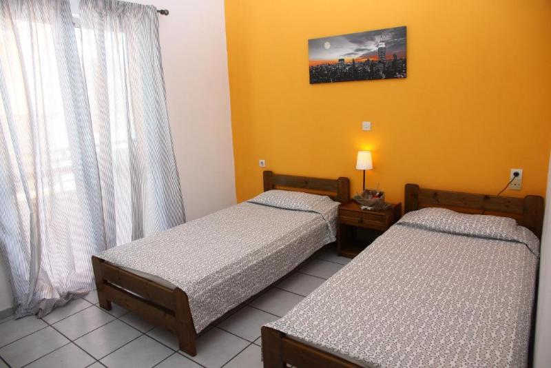 Aparthotel Happy Days Malia Exterior foto