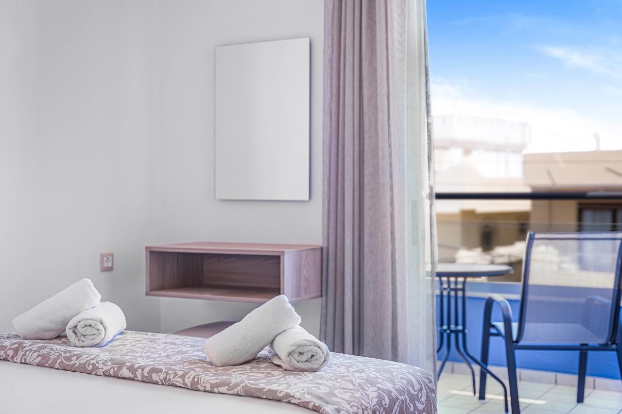 Aparthotel Happy Days Malia Exterior foto