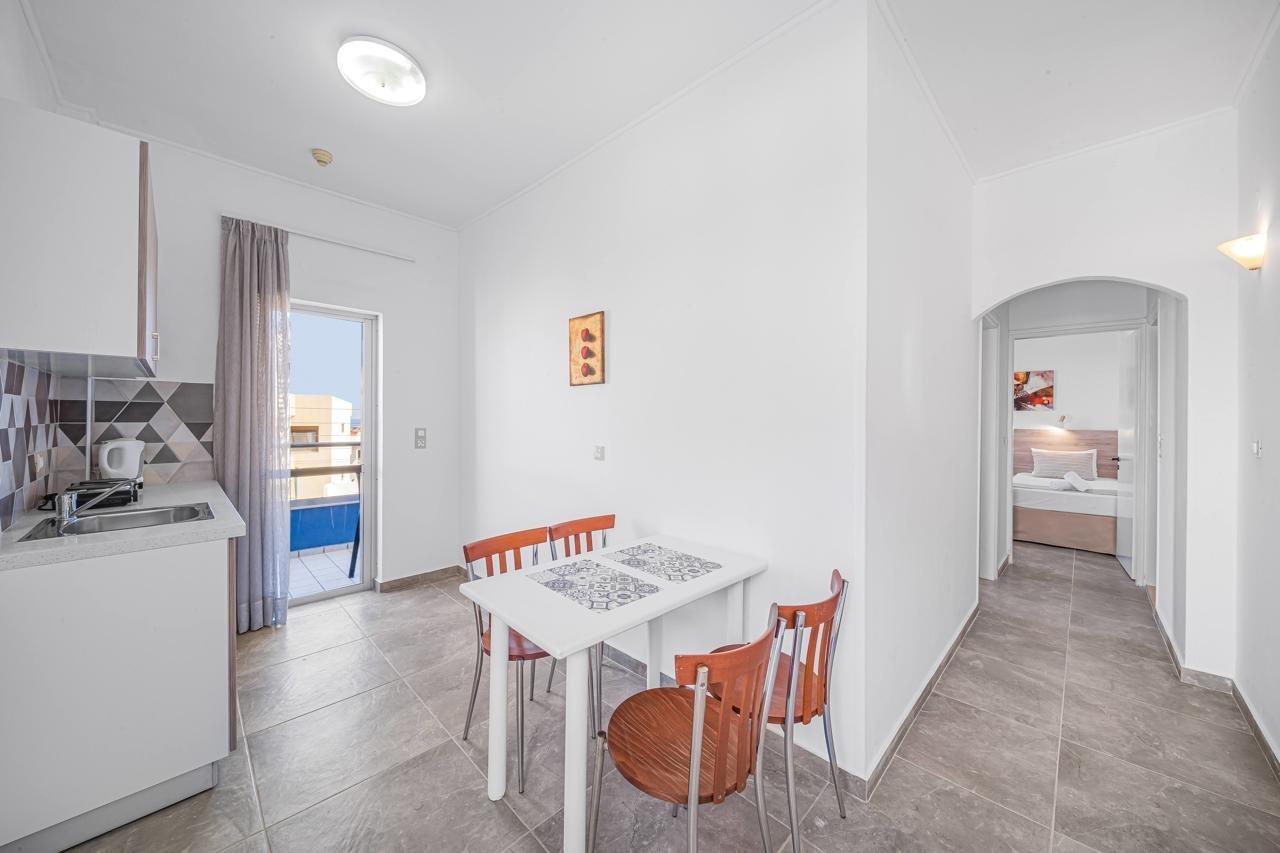 Aparthotel Happy Days Malia Exterior foto